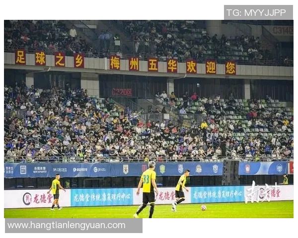 足球明星中国行精彩瞬间回顾与球迷互动热潮分析